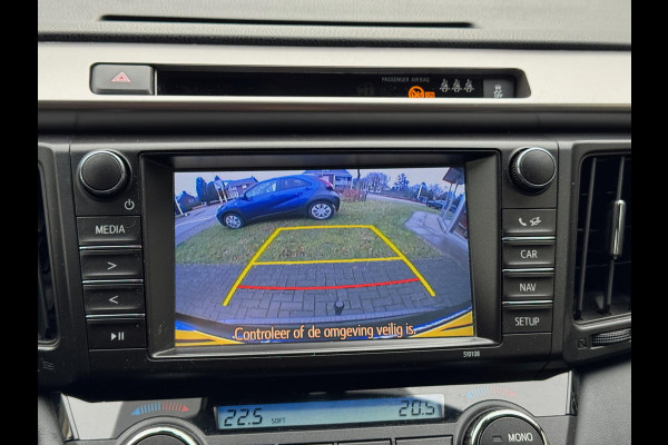 Toyota RAV4 2.5 Hybrid Style | Trekhaak, 18 inch, Stoel + Stuurverwarming, Keyless, Navigatie, Elektrische achterklep