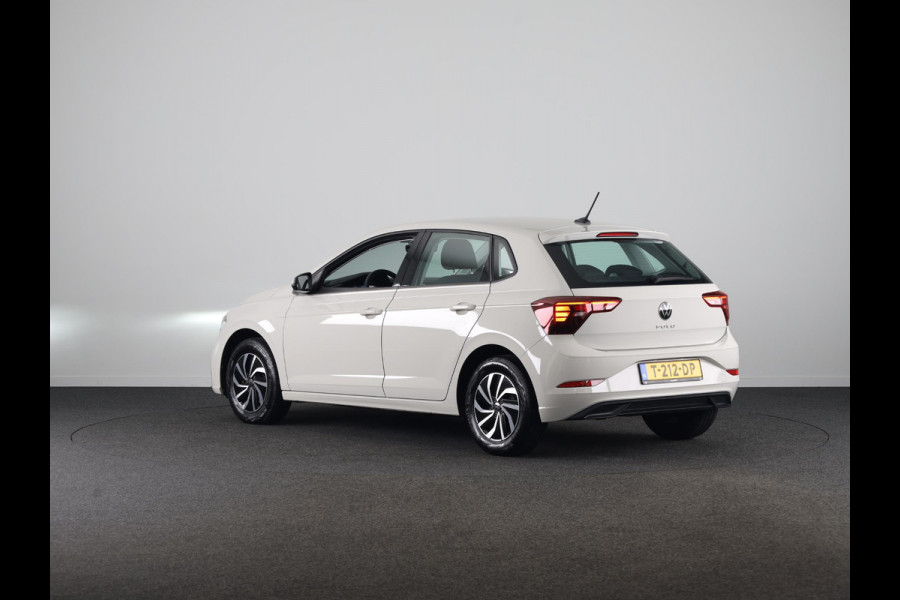 Volkswagen Polo 1.0 TSI Life 95 PK | Navigatie via app | LM velgen | Airco |