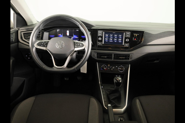Volkswagen Polo 1.0 TSI Life 95 PK | Navigatie via app | LM velgen | Airco |