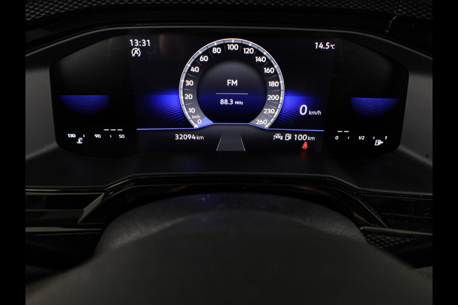 Volkswagen Polo 1.0 TSI Life 95 PK | Navigatie via app | LM velgen | Airco |