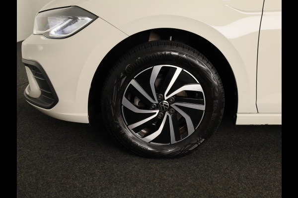 Volkswagen Polo 1.0 TSI Life 95 PK | Navigatie via app | LM velgen | Airco |