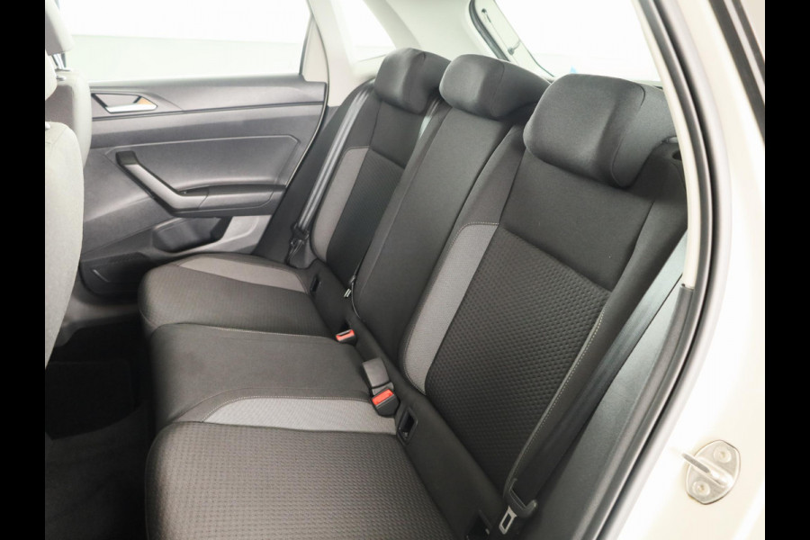 Volkswagen Polo 1.0 TSI Life 95 PK | Navigatie via app | LM velgen | Airco |