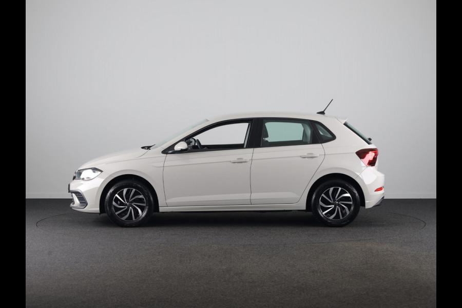 Volkswagen Polo 1.0 TSI Life 95 PK | Navigatie via app | LM velgen | Airco |