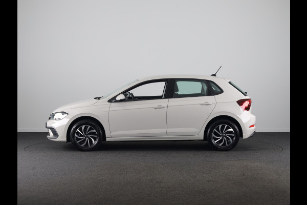 Volkswagen Polo 1.0 TSI Life 95 PK | Navigatie via app | LM velgen | Airco |