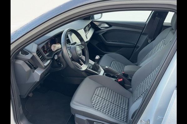 Audi A1 allstreet 30 TFSI Advanced edition 110pk | Led verlichting | Parkeersensoren achter | Sportstoelen | Navigatie via App | Verlengde garantie