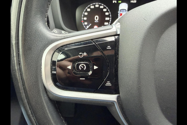 Volvo V60 2.0 T5 Aut. Stoelverwarming V+A Carplay Trekhaak Leder Cruise Camera Pdc Navi Led Elek. A-klep