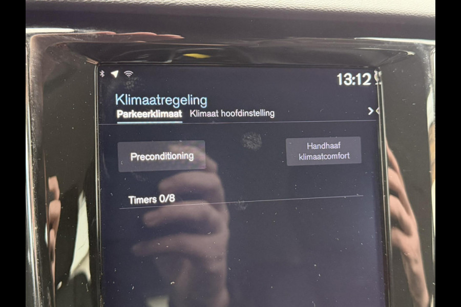 Volvo V60 2.0 T5 Aut. Stoelverwarming V+A Carplay Trekhaak Leder Cruise Camera Pdc Navi Led Elek. A-klep