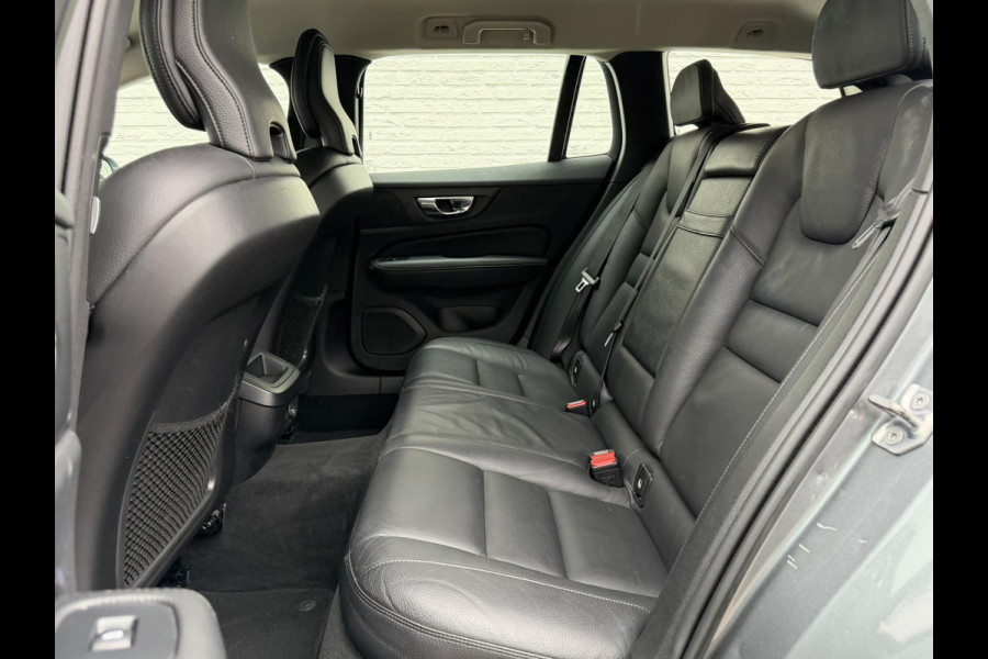 Volvo V60 2.0 T5 Aut. Stoelverwarming V+A Carplay Trekhaak Leder Cruise Camera Pdc Navi Led Elek. A-klep