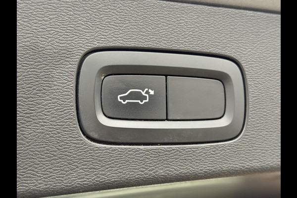 Volvo V60 2.0 T5 Aut. Stoelverwarming V+A Carplay Trekhaak Leder Cruise Camera Pdc Navi Led Elek. A-klep
