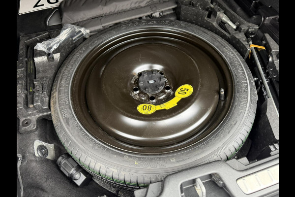 Volvo V60 2.0 T5 Aut. Stoelverwarming V+A Carplay Trekhaak Leder Cruise Camera Pdc Navi Led Elek. A-klep