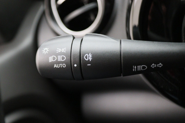 Renault Twingo Z.E. R80 E-Tech Série Limitée Urban Night 22 kWh