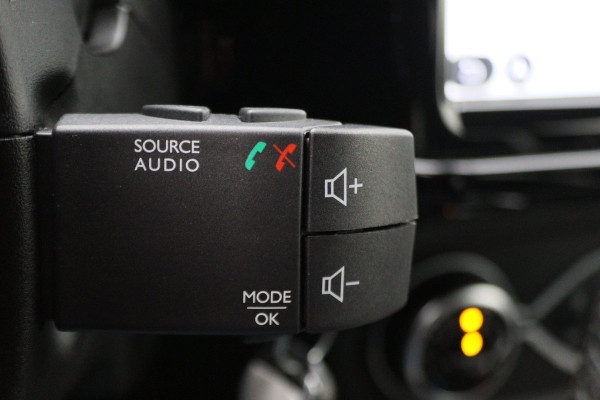 Renault Twingo Z.E. R80 E-Tech Série Limitée Urban Night 22 kWh