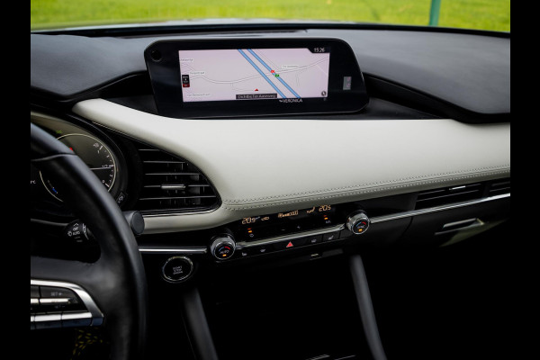 Mazda 3 2.0 e-SkyActiv-X M Hybrid 180 Luxury Leder|HeadUp display