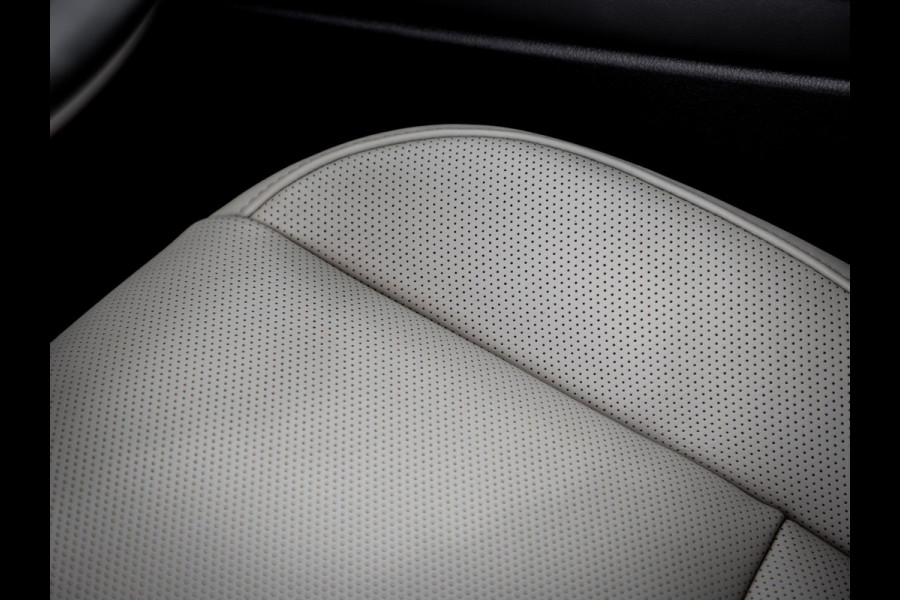 Mazda 3 2.0 e-SkyActiv-X M Hybrid 180 Luxury Leder|HeadUp display