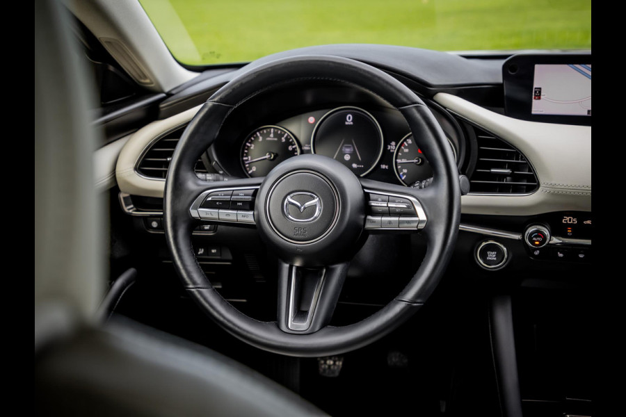 Mazda 3 2.0 e-SkyActiv-X M Hybrid 180 Luxury Leder|HeadUp display