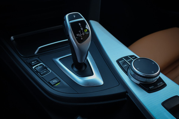 BMW 4 Serie Cabrio 420i High Executive Edition STOELVERWARMING | PARKEERSENSOREN | DIGITAL DASH |