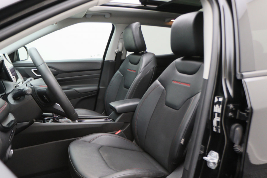 Jeep Compass 4xe 240 Plug-in Hybrid Electric Trailhawk Panoramadak, ACC, Camera, Apple Carplay, Virtual Cockpit, Climate, 17''