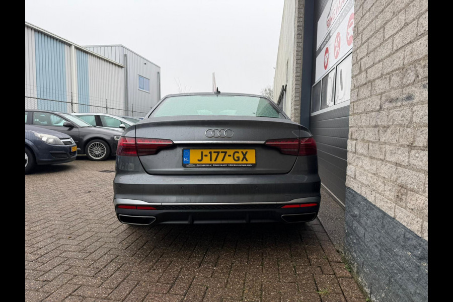 Audi A4 Limousine 35 TFSI Launch edition Sport automaat