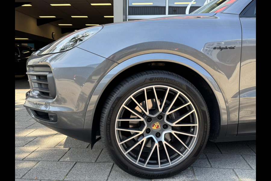 Porsche Cayenne 3.0 E-Hybrid SPORT - Panorama dak I Sport pakket I Leer I Airco I 21"Sport velgen I Black Trim I Nacht camera