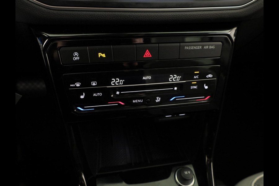 Volkswagen T-Cross 1.0 TSI Style 115PK DSG | Navigatie | Parkeercamera | 18"LM velgen | Matrix koplampen |