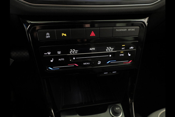 Volkswagen T-Cross 1.0 TSI Style 115PK DSG | Navigatie | Parkeercamera | 18"LM velgen | Matrix koplampen |