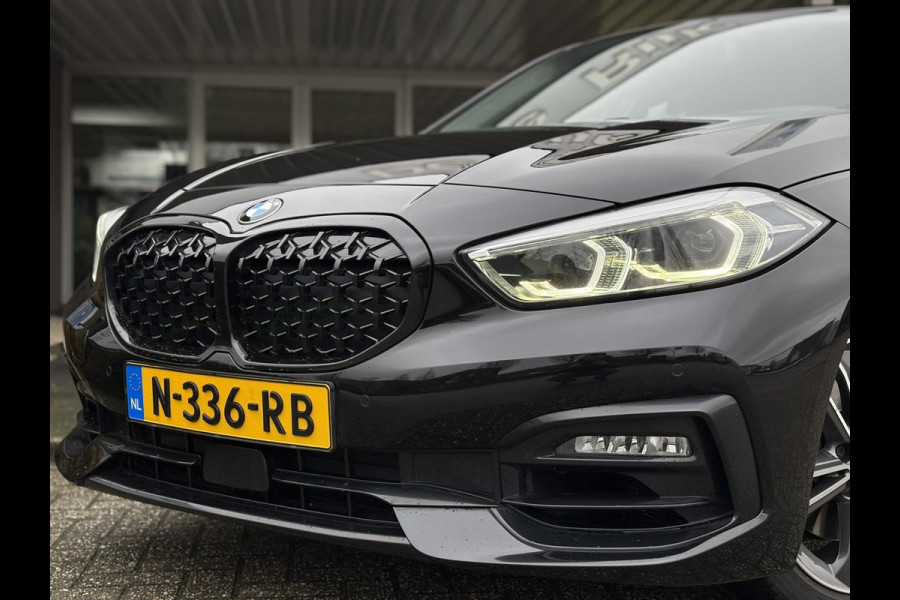 BMW 1-serie 118i High Executive Edition | Navi, PDC, Carplay/Android, Cruise, Stoelverw., Climate | Goed onderhouden |