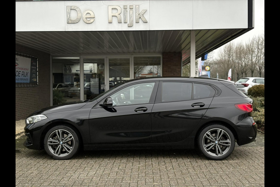BMW 1-serie 118i High Executive Edition | Navi, PDC, Carplay/Android, Cruise, Stoelverw., Climate | Goed onderhouden |