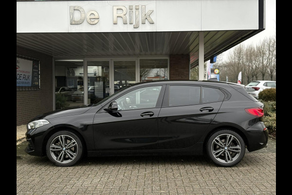 BMW 1-serie 118i High Executive Edition | Navi, PDC, Carplay/Android, Cruise, Stoelverw., Climate | Goed onderhouden |