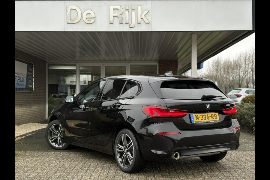 BMW 1-serie 118i High Executive Edition | Navi, PDC, Carplay/Android, Cruise, Stoelverw., Climate | Goed onderhouden |