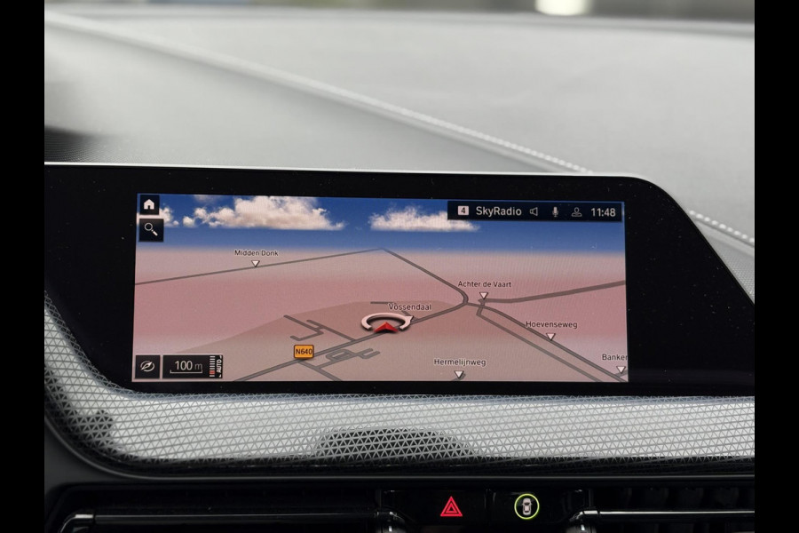 BMW 1-serie 118i High Executive Edition | Navi, PDC, Carplay/Android, Cruise, Stoelverw., Climate | Goed onderhouden |