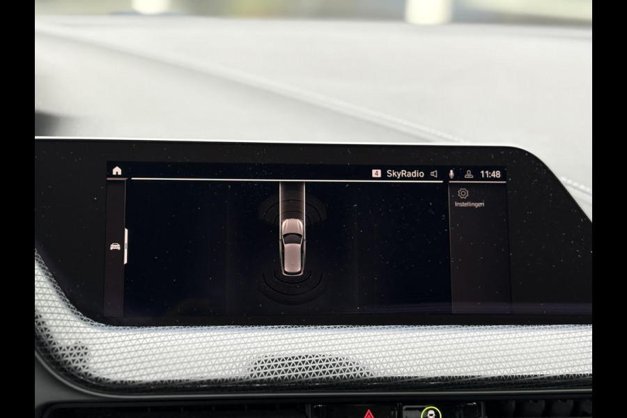 BMW 1-serie 118i High Executive Edition | Navi, PDC, Carplay/Android, Cruise, Stoelverw., Climate | Goed onderhouden |