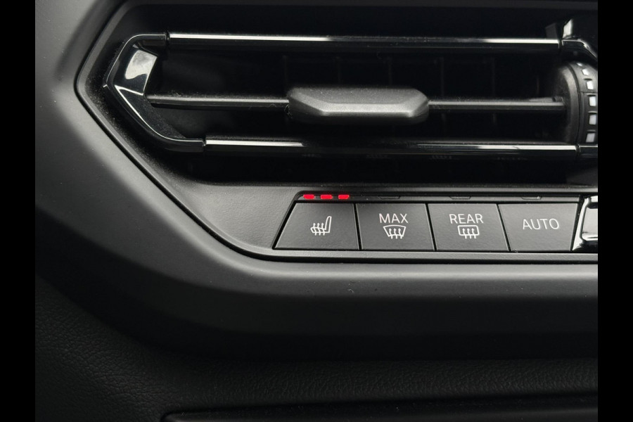 BMW 1-serie 118i High Executive Edition | Navi, PDC, Carplay/Android, Cruise, Stoelverw., Climate | Goed onderhouden |