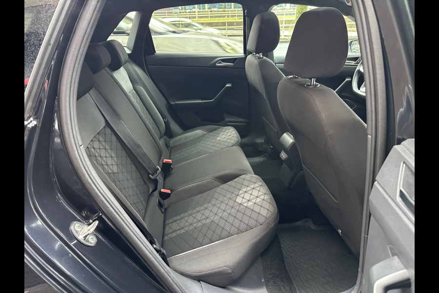 Volkswagen Polo 1.0 TSI R-Line Aut Navi Camera Carplay Pano