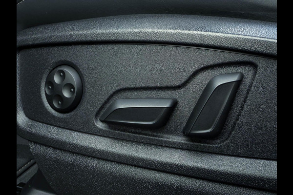 Audi Q5 55TFSI e 367PK Quattro Competition S Edition S-Line 1é Eig! Audi Exclusive|Pano|Luchtvering|S-Kuipstoelen|HD Matrix|Carbon