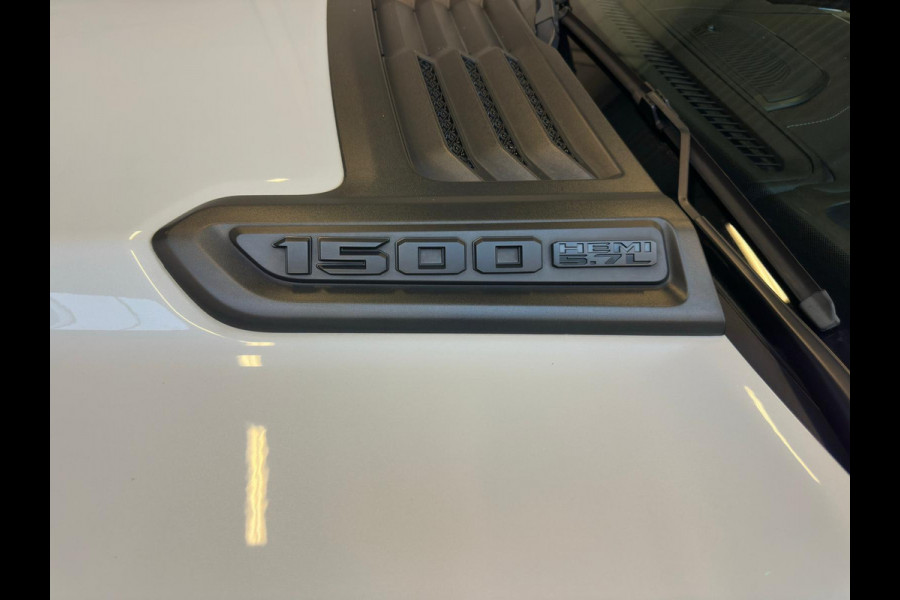 Dodge Ram 1500 5.7 V8 4x4 Crew Cab Limited|LPG|PANO|RAMBOX|LUCHTVERING|HK|VOL!!!