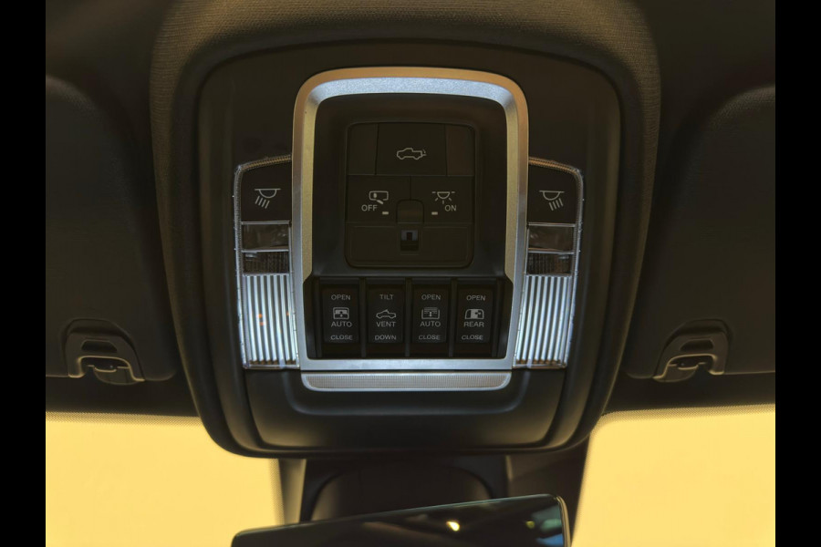 Dodge Ram 1500 5.7 V8 4x4 Crew Cab Limited|LPG|PANO|RAMBOX|LUCHTVERING|HK|VOL!!!