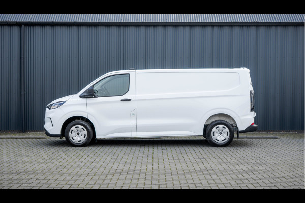 Ford Transit 2.0 TDCI L2H1 | 130PK | CarPlay | Navi | Camera | LED | Cruise | Airco | 3-Zits