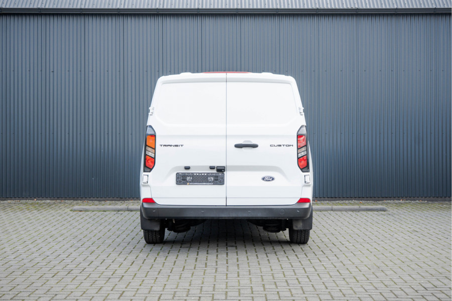 Ford Transit 2.0 TDCI L2H1 | 130PK | CarPlay | Navi | Camera | LED | Cruise | Airco | 3-Zits