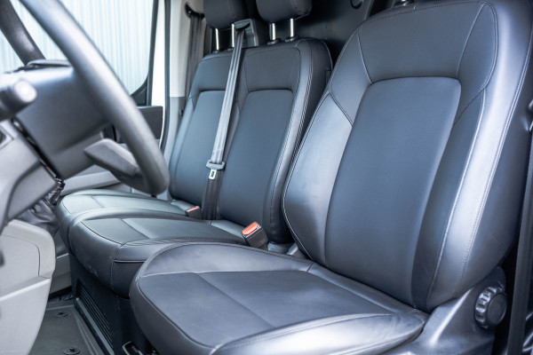 Ford Transit 2.0 TDCI L2H1 | 130PK | CarPlay | Navi | Camera | LED | Cruise | Airco | 3-Zits