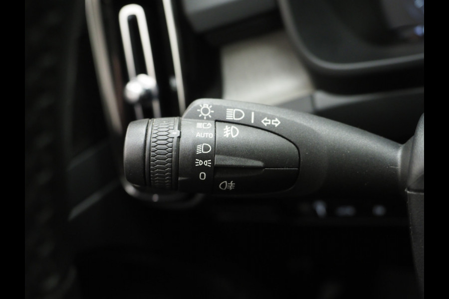 Volvo XC40 1.5 T5 Recharge Inscription | Panoramadak | Leder | Trekhaak | Pilot Assist | Harman/Kardon | 360 | Keyless