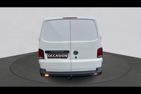 Volkswagen Transporter L1H1 2.0 TDI 110pk 3.2T Laadruimte inrichting,trekhaak,app connect,camera,navigatie Laadruimte inrichting,trekhaak,app connect,camera,navigatie