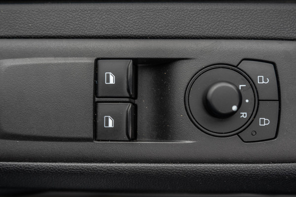 Ford Transit Custom 2.0 TDCI L2H1 | 130PK | CarPlay | Navi | Camera | LED | Cruise | Airco