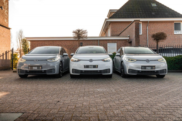 Volkswagen ID.3 First 58 kWh 350 Km Actieradius BTW 1e Eig Adaptive Sfeerverlichting Stoelverwarming 18''