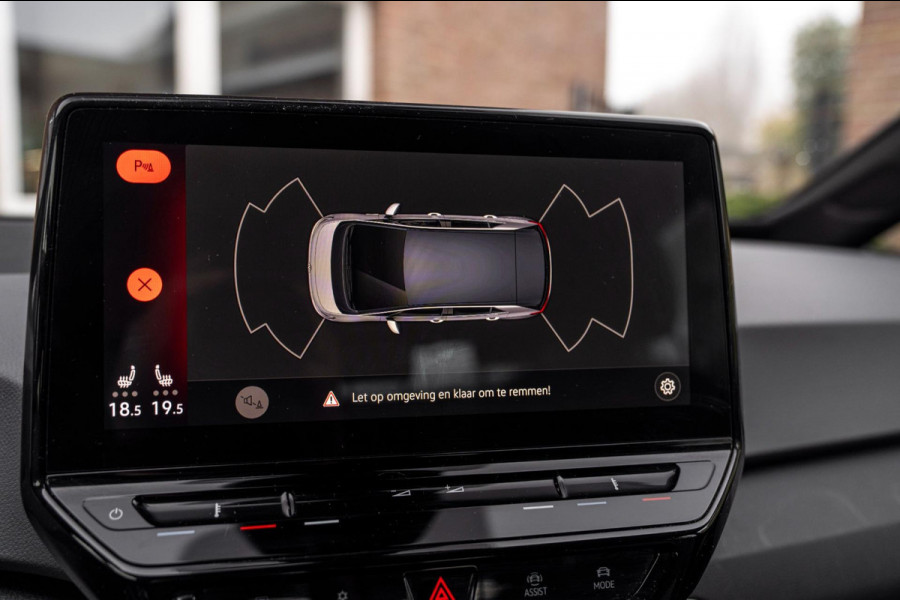 Volkswagen ID.3 First 58 kWh 350 Km Actieradius BTW 1e Eig Adaptive Sfeerverlichting Stoelverwarming 18''