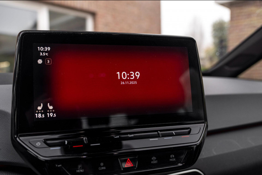 Volkswagen ID.3 First 58 kWh 350 Km Actieradius BTW 1e Eig Adaptive Sfeerverlichting Stoelverwarming 18''