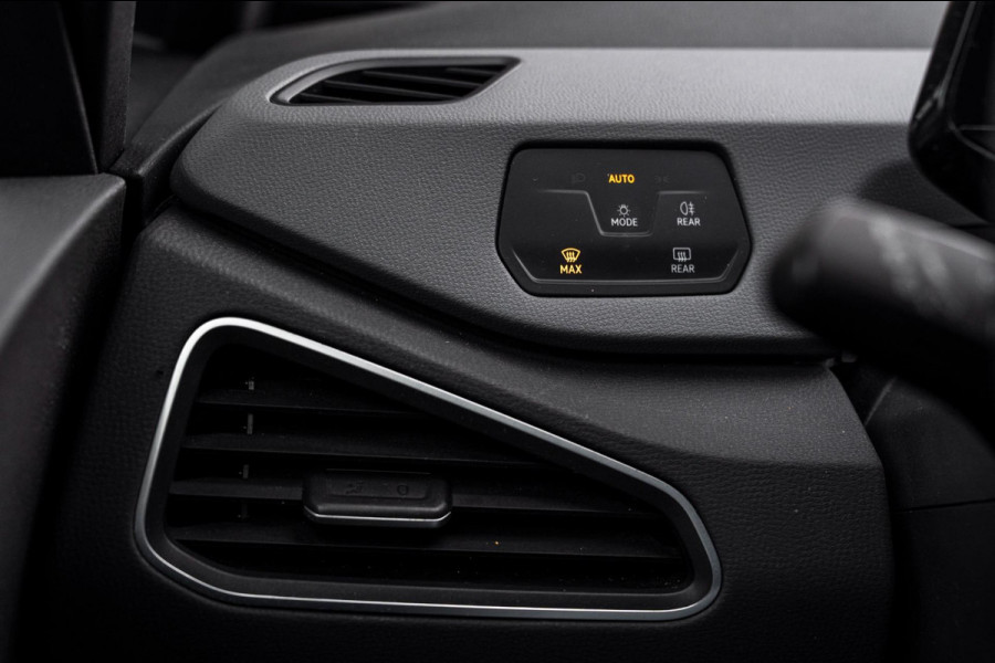 Volkswagen ID.3 First 58 kWh 350 Km Actieradius BTW 1e Eig Adaptive Sfeerverlichting Stoelverwarming 18''