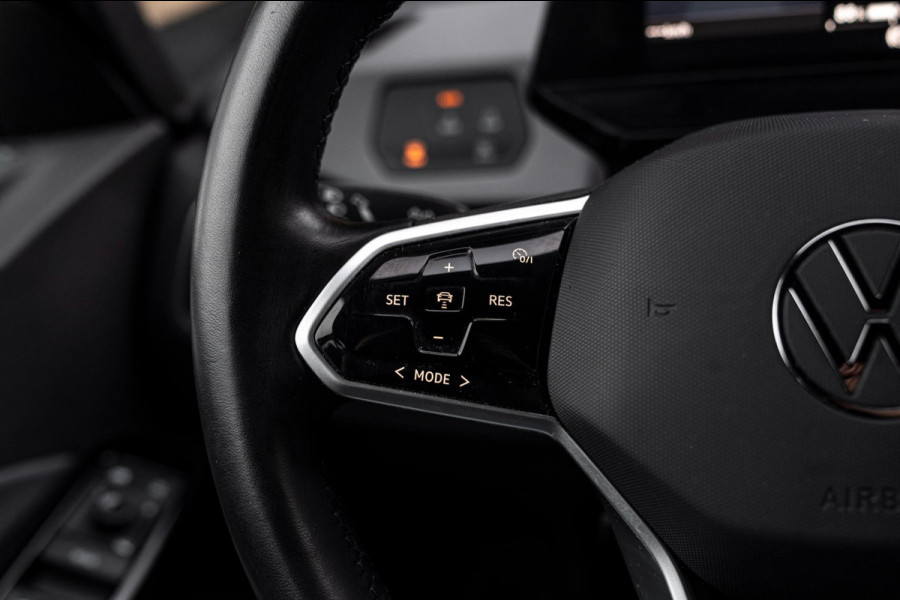 Volkswagen ID.3 First 58 kWh 350 Km Actieradius BTW 1e Eig Adaptive Sfeerverlichting Stoelverwarming 18''