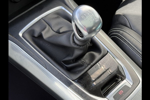 Peugeot 308 SW BWJ 2018 | 1.2PT 111PK Executive | LEER | PANO DAK | CLIMA | NAVI | CRUISE |