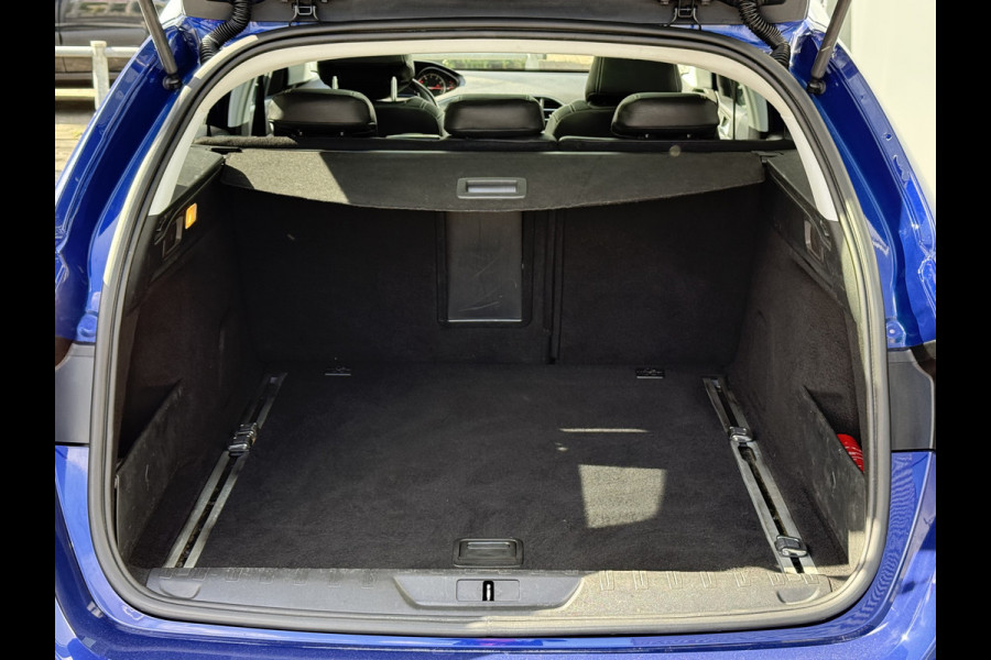 Peugeot 308 SW BWJ 2018 | 1.2PT 111PK Executive | LEER | PANO DAK | CLIMA | NAVI | CRUISE |