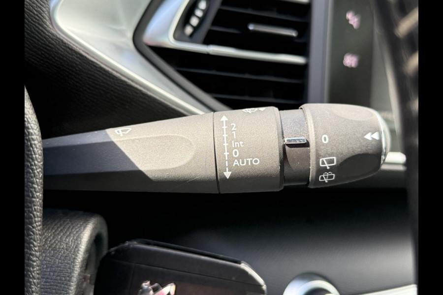 Peugeot 308 SW BWJ 2018 | 1.2PT 111PK Executive | LEER | PANO DAK | CLIMA | NAVI | CRUISE |